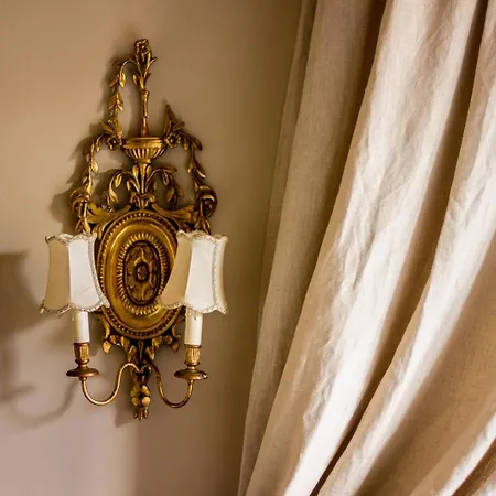 The House Of Fairy Tales - Enchantment In Station Lägenhet